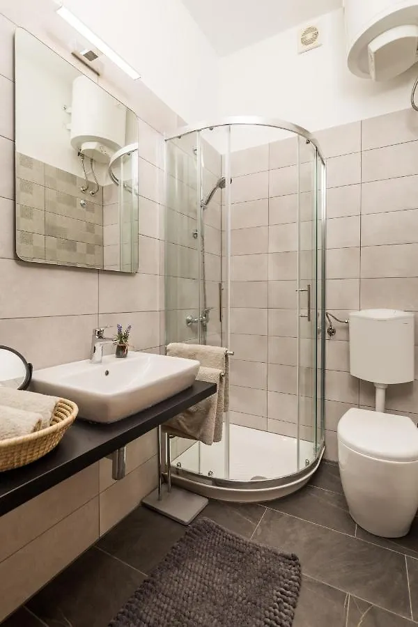 ***  Guest House Deskovic Moscenicka Draga Croatia