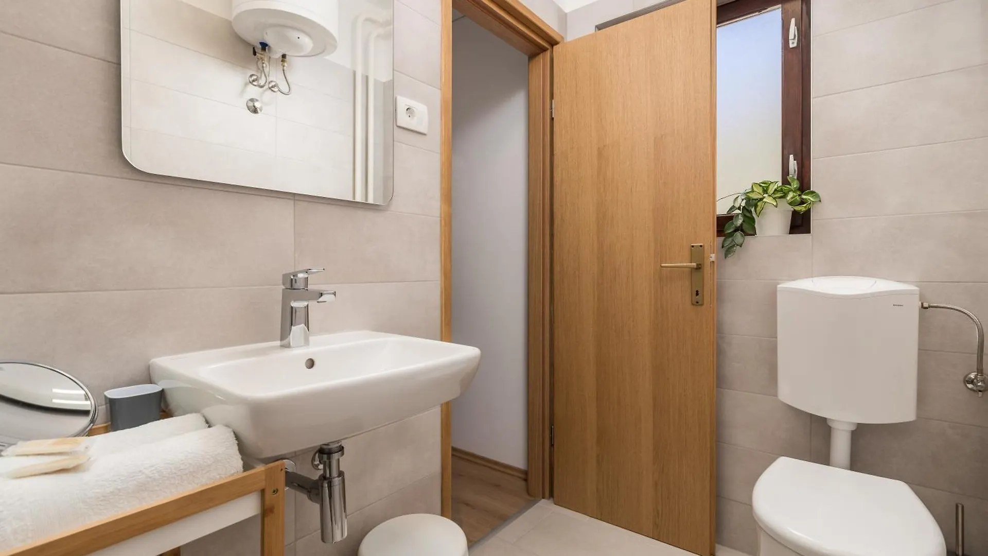 Guest House Deskovic Moscenicka Draga Croatia